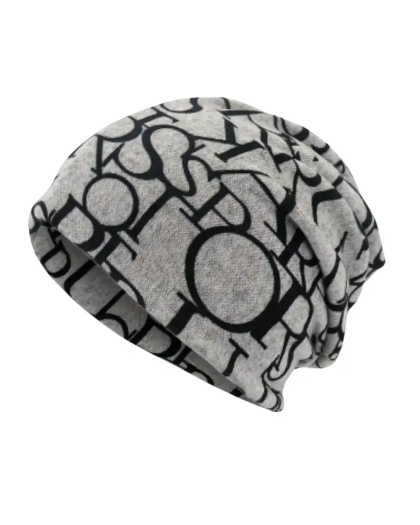 Gorro gris claro de poliéster con diseño de letras