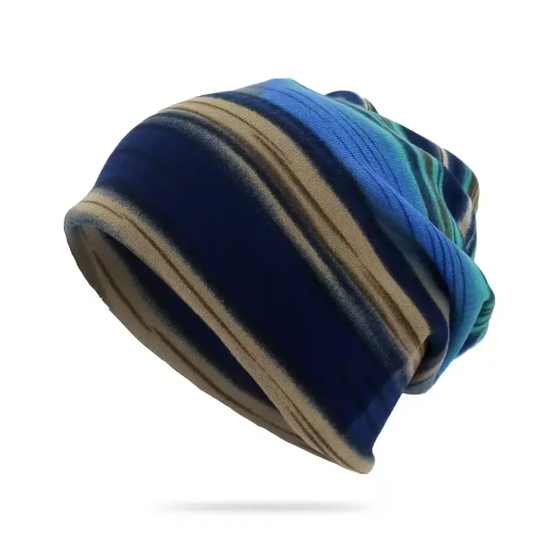 Gorro de tela con diseño de colores