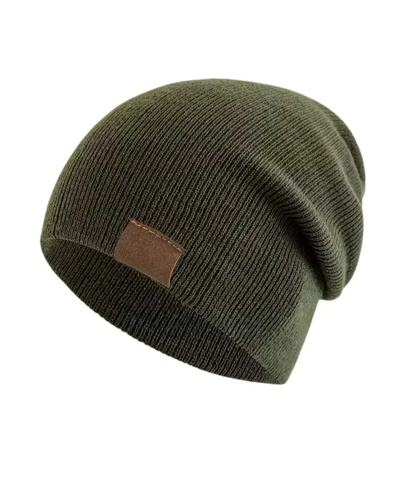 Gorro minimalista verde militar con viñeta café