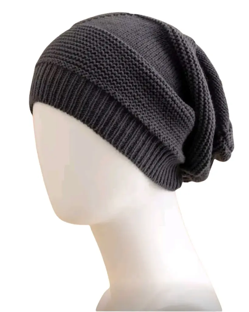 Gorro holgado gris azulado
