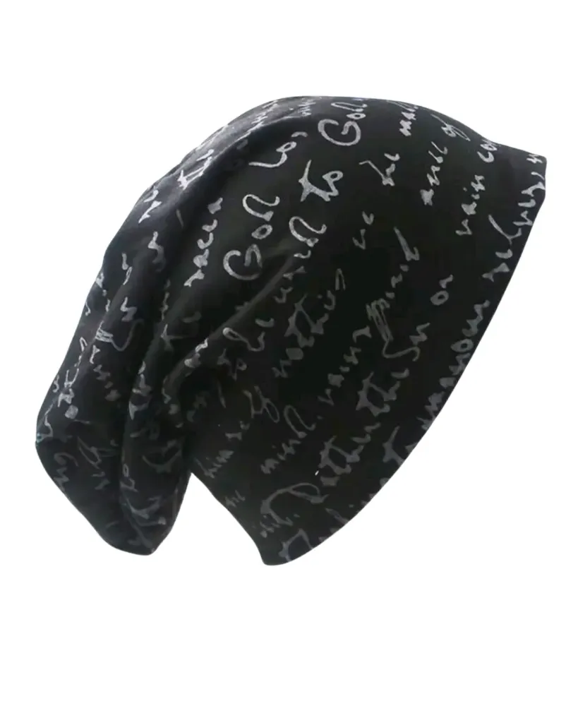 Gorro holgado negro con letras