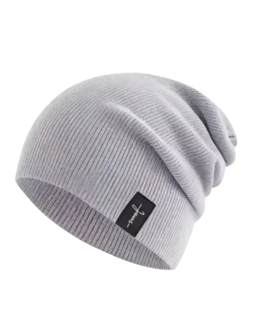 Gorro gris claro con viñeta de JESUS