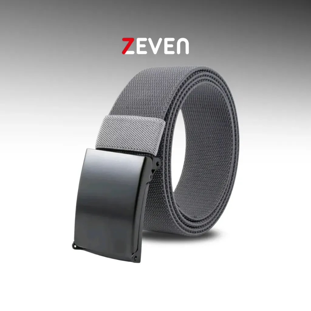 Cinturón gris con hebilla rectangular metálica