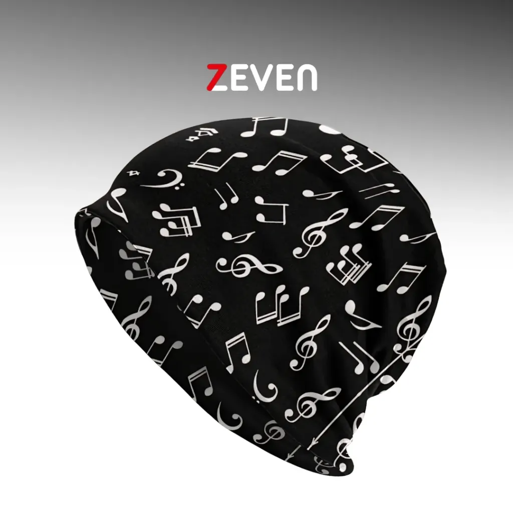 Gorro negro con notas musicales