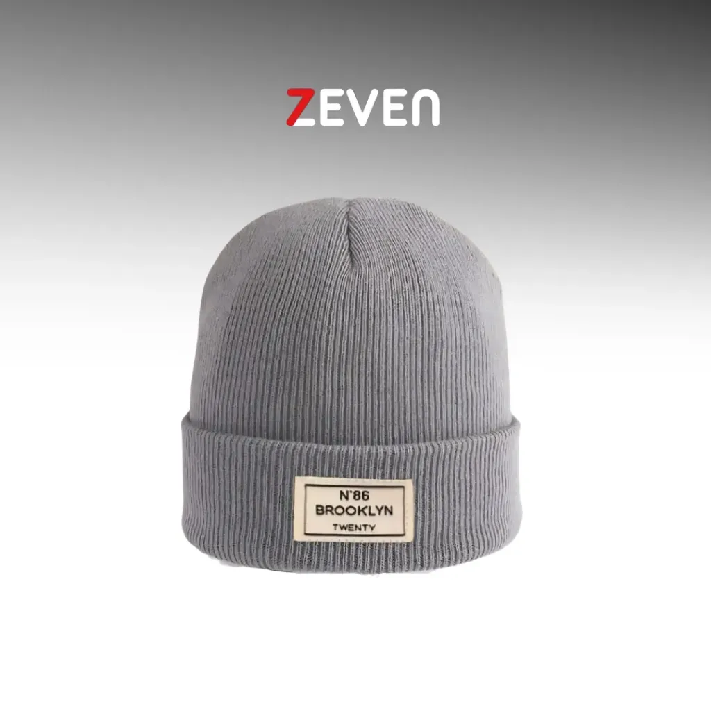 Gorro gris con viñeta BROOKLYN
