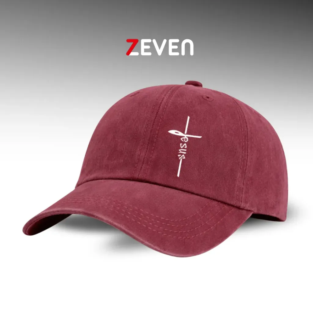 Gorra roja con palabra JESUS