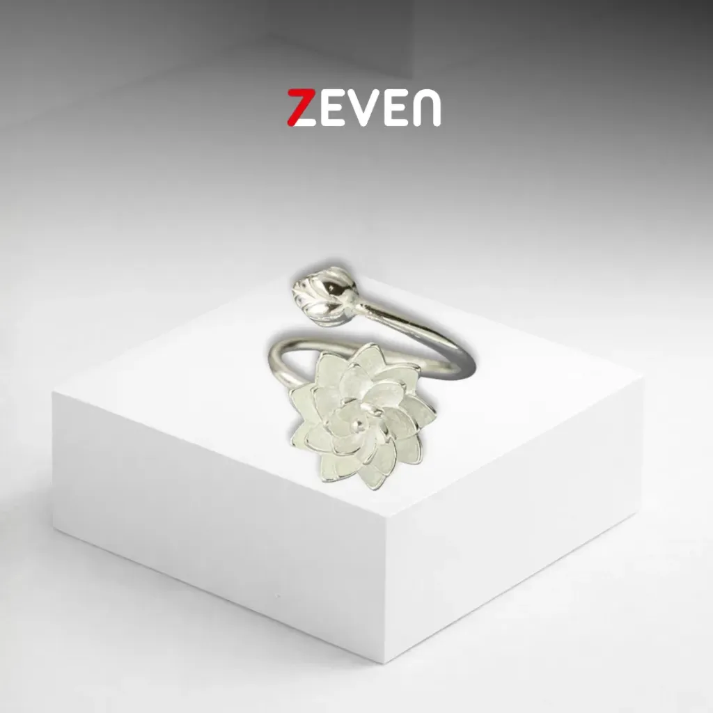 [AZ016] Anillo plateado con forma de flor de loto