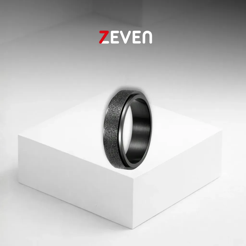 [AZ020] Anillo negro con linea negra texturizada