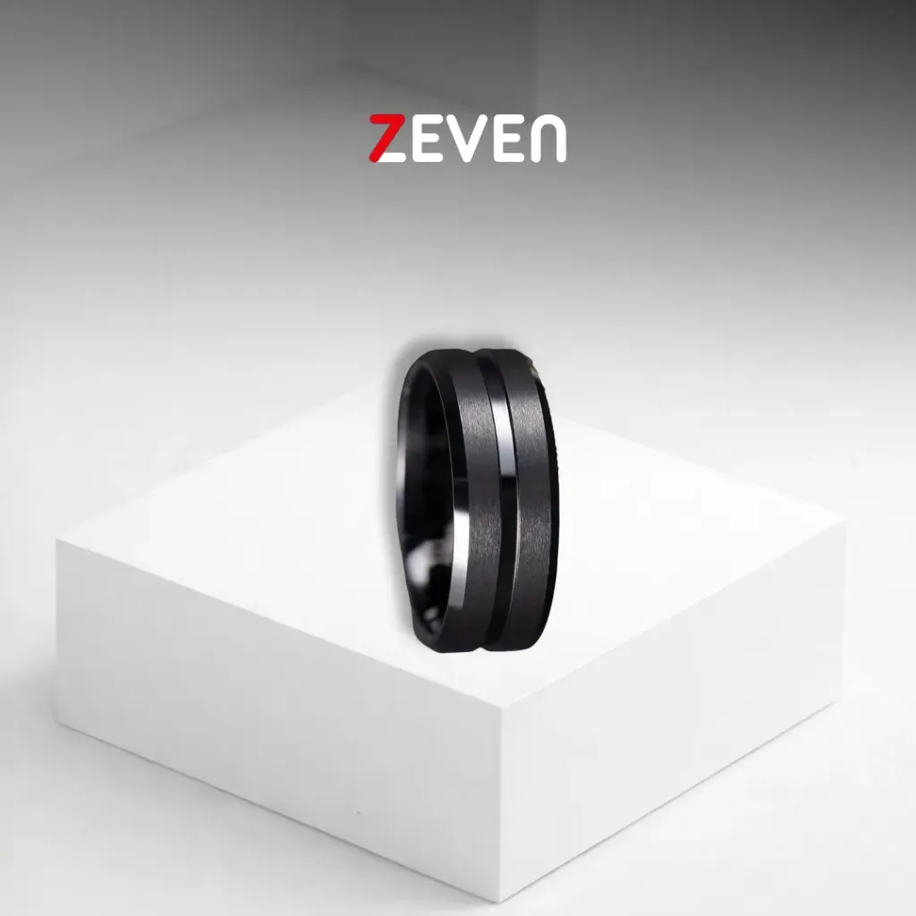 Anillo negro con doble linea negra texturizada