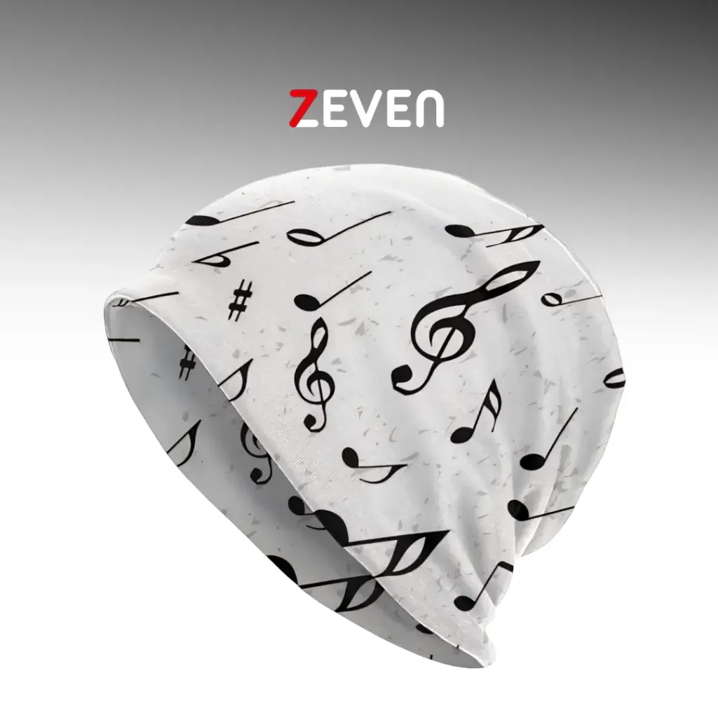 Gorro blanco con notas musicales