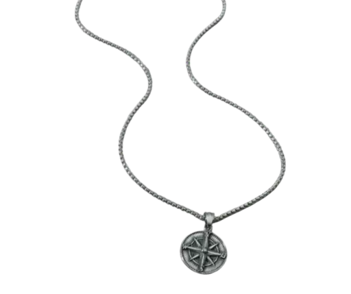 Collar con dije en forma de brújula