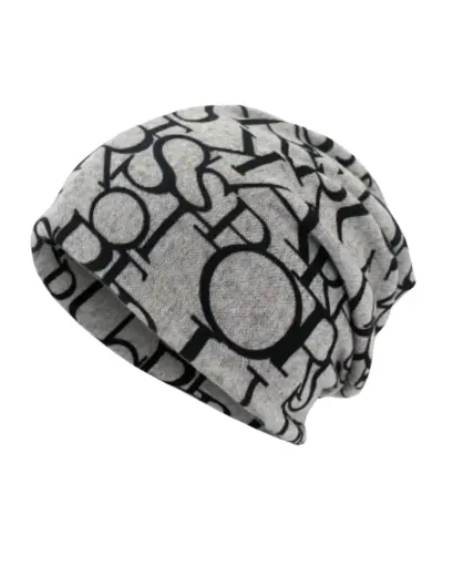 [GS202] Gorro gris claro de poliéster con diseño de letras